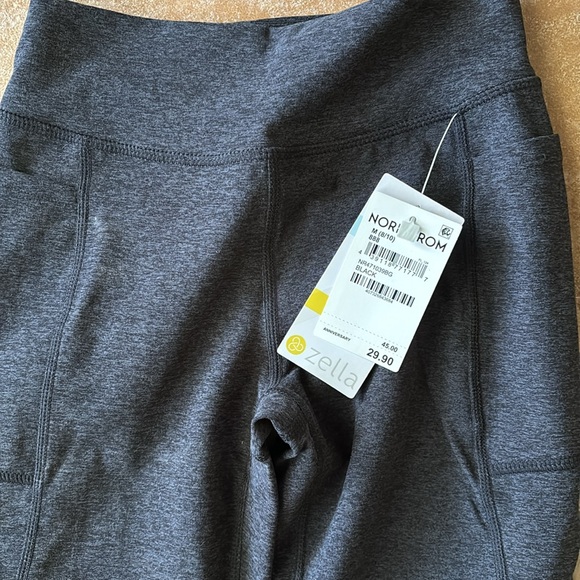 Zella pants size 8/10 nice new with tags - Picture 2 of 4